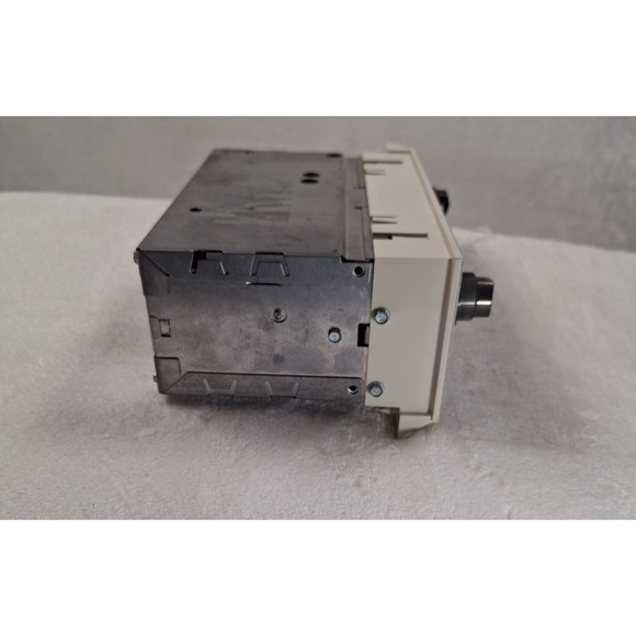 OEM Chrysler Radio Receiver AM FACTORY 1980- - Picture 5 of 10